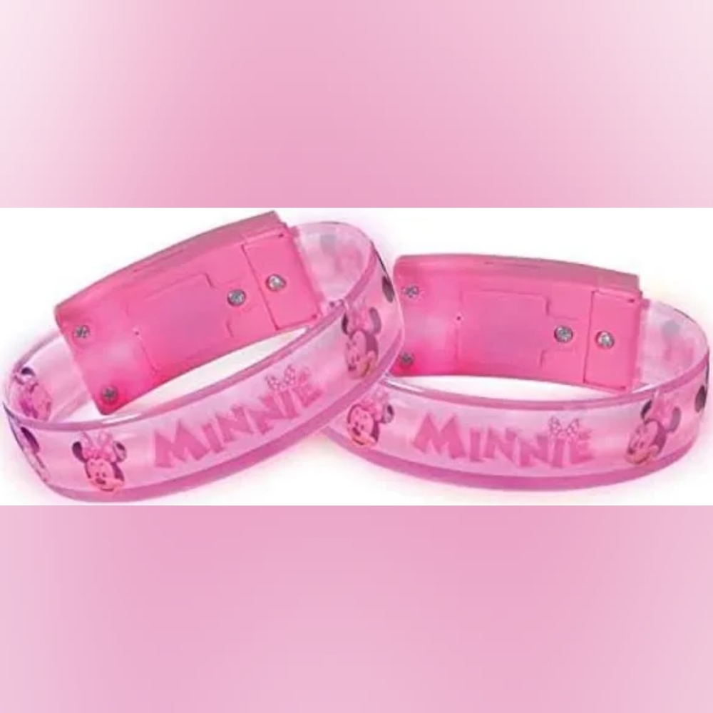 Minnie Mouse Light Up Bracelet 4pc